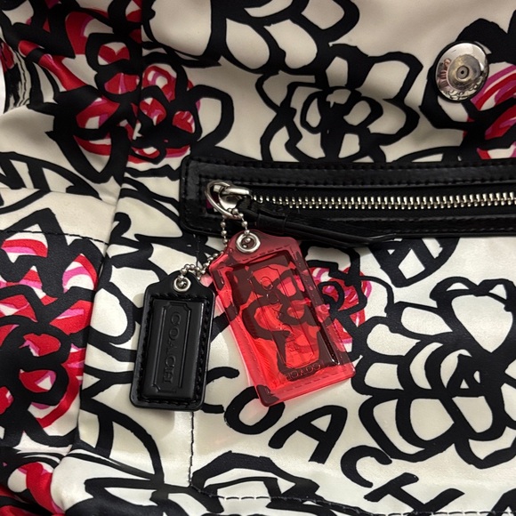 Coach Poppy Daisy Graffiti Floral Backpack and Pouch Bundle - Picture 4 of 15